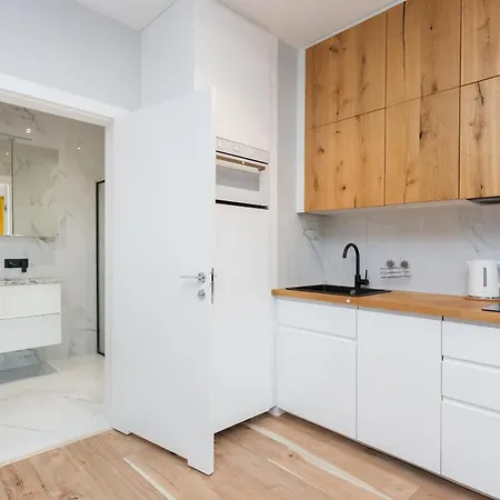 Apartmán Avra Iii Stare *