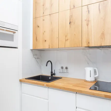 Avra Iii Stare Danzig