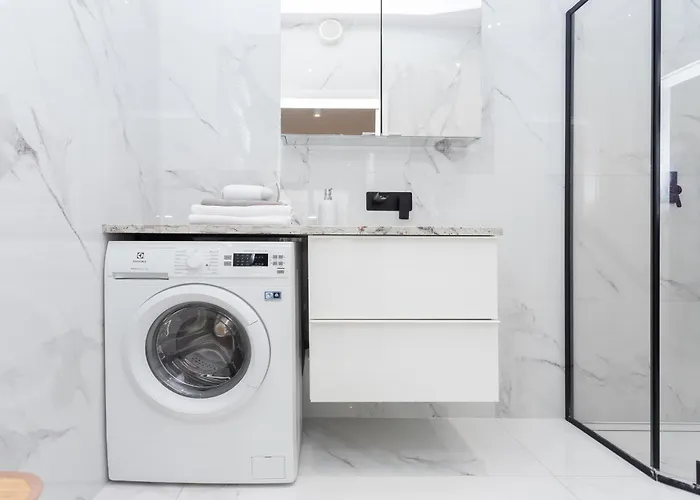 Avra Iii Stare Apartament