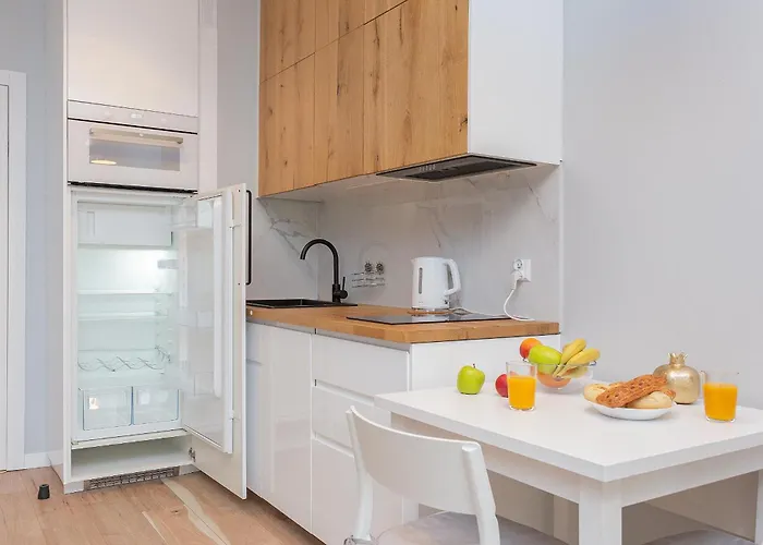 Avra Iii Stare Apartament *